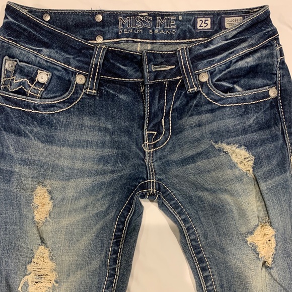Miss Me Jeans! - Picture 2 of 5